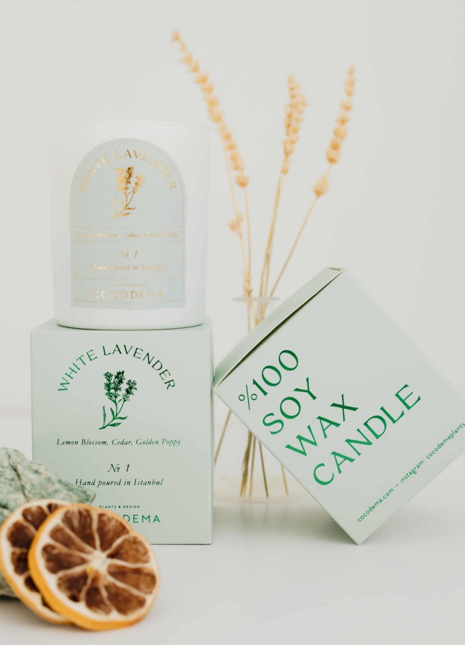 white lavander soya candle mum