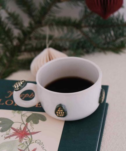 Cupressus Kulplu Altın Yaldızlı Seramik Bardak Hediye Mug